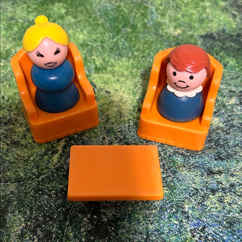 VINTAGE WOODEN figure Little People Set with Furniture
